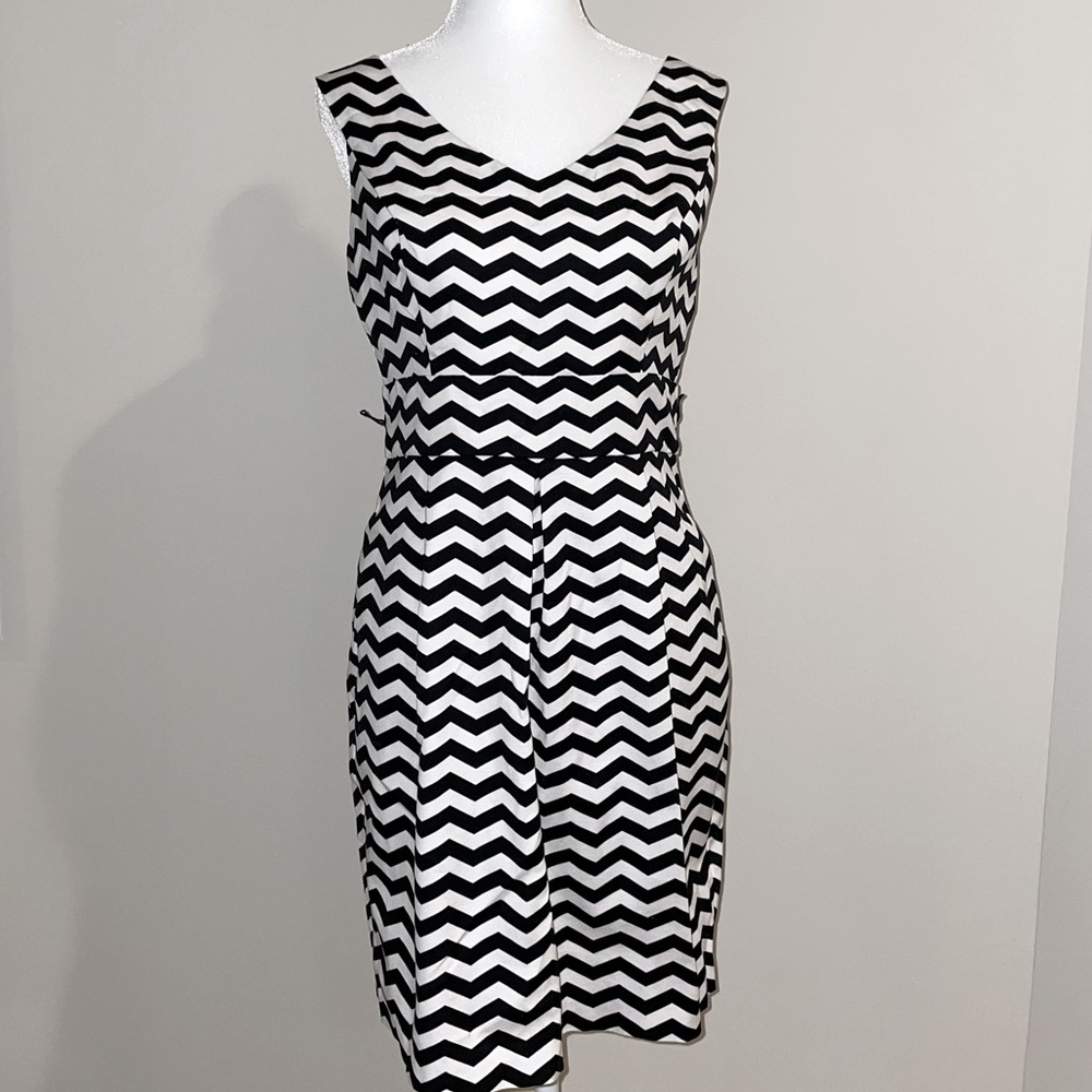 HP ❤️ White House Black Market Dress